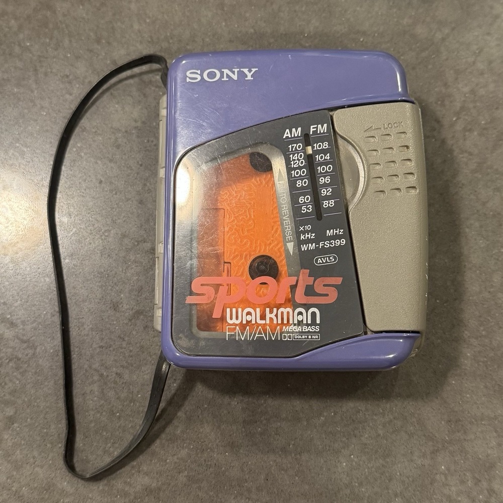 Sony Sports Walkman FM/AM Cassette Player WM-FS399 - UNTESTED